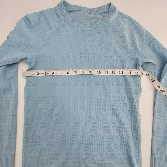 Lululemon light blue long sleeve Haze rest top size 4 - Picture 6 of 7